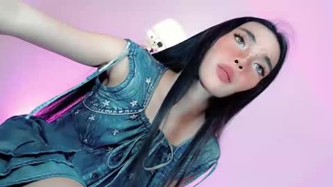 call_me_nina online show from 05/05/26, 01:52