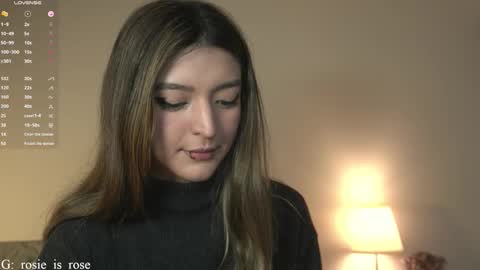 Snapshot of call_me_rosie chatting on 12/22/25, 01:24 online show from 12/22/25, 01:24