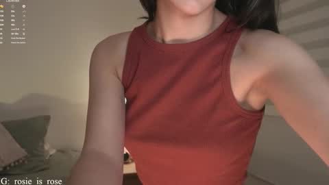 Snapshot of call_me_rosie chatting on 03/06/26, 02:52 online show from 03/06/26, 02:52