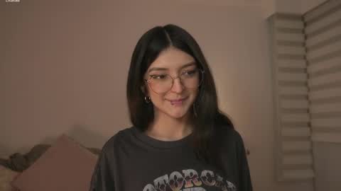 Snapshot of call_me_rosie chatting on 04/07/26, 01:39 online show from 04/07/26, 01:39