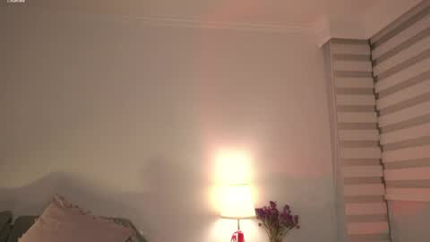 Snapshot of call_me_rosie chatting on 04/22/26, 12:35 online show from 04/22/26, 12:35