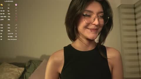 Snapshot of call_me_rosie chatting on 07/23/26, 01:58 online show from 07/23/26, 01:58