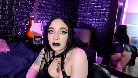 calliope_dark online show from 02/05/25, 08:57