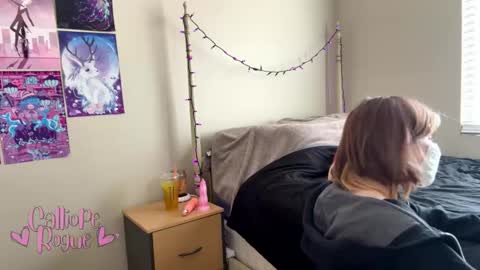 Snapshot of callioperogue chatting on 10/04/25, 09:46 Calliope Rogue online show from 10/04/25, 09:46