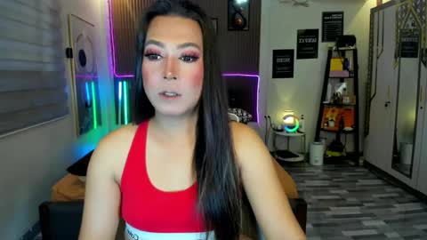 Snapshot of callme_ivyaguas chatting on 07/20/26, 04:49 IVY online show from 07/20/26, 04:49