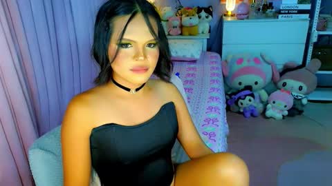 Snapshot of callme_mia chatting on 02/01/26, 05:00 Mia online show from 02/01/26, 05:00