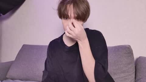 Snapshot of callmenineoneseven chatting on 10/18/25, 12:24 Nick online show from 10/18/25, 12:24