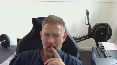 Snapshot of callmenny chatting on 10/07/25, 04:48 Nny online show from 10/07/25, 04:48