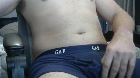 Snapshot of callmeroger33 chatting on 11/11/25, 05:13 callmeroger33 online show from 11/11/25, 05:13