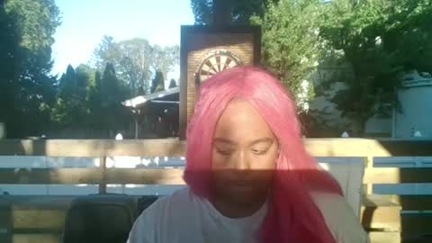 Snapshot of cals9x chatting on 09/19/25, 10:10 camzxoxox online show from 09/19/25, 10:10