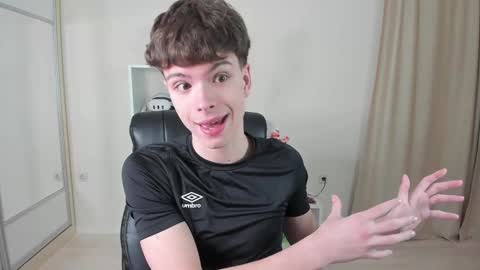 Hey I am Calvin  online show from 02/22/25, 07:14