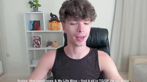 Hey I am Calvin  online show from 09/09/25, 06:07