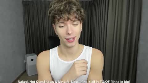 Hey I am Calvin  online show from 10/21/25, 02:18