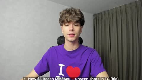 Snapshot of calvin_loves_you chatting on 02/22/26, 05:00 Hey I am Calvin online show from 02/22/26, 05:00