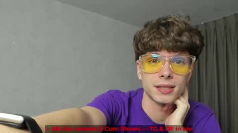 Snapshot of calvin_loves_you chatting on 03/08/26, 05:06 Hey I am Calvin online show from 03/08/26, 05:06