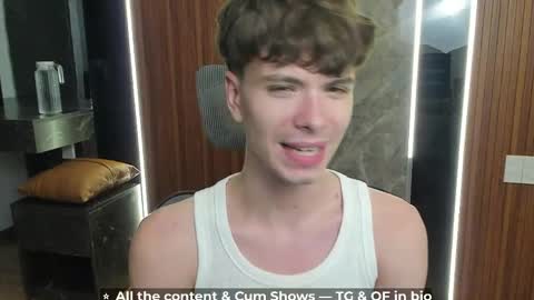 Snapshot of calvin_loves_you chatting on 04/02/26, 05:10 Hey I am Calvin online show from 04/02/26, 05:10