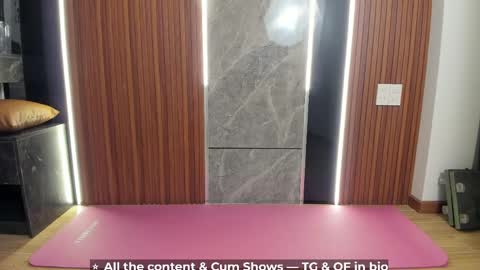Snapshot of calvin_loves_you chatting on 04/18/26, 07:07 Hey I am Calvin online show from 04/18/26, 07:07