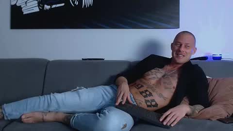 Calvin  online show from 12/13/24, 01:59