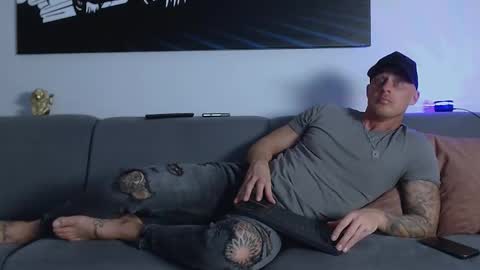 Calvin  online show from 12/14/24, 02:56