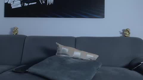 Calvin  online show from 02/07/25, 07:18