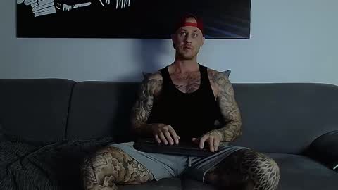 Calvin  online show from 10/08/25, 11:24