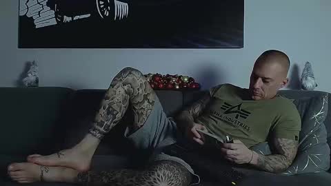 Snapshot of calvinhunt69 chatting on 12/04/25, 09:56 Calvin online show from 12/04/25, 09:56