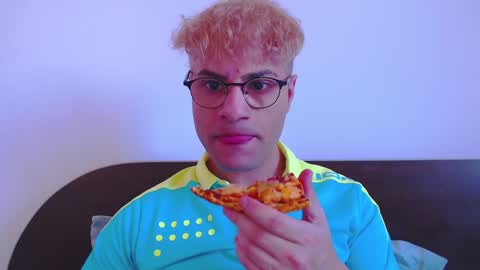 Snapshot of calvinjohnlad chatting on 01/23/25, 12:41 Calvinjohnlad online show from 01/23/25, 12:41