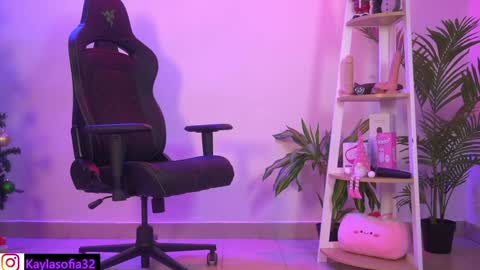 Calypso and Kayla online show from 12/16/24, 08:16