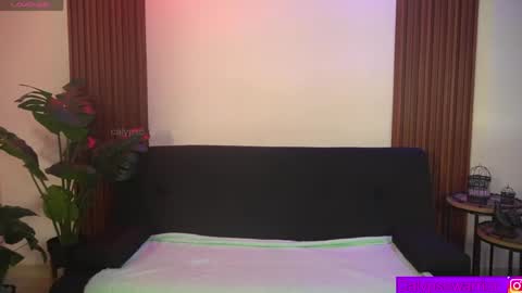 Calypso and Kayla online show from 05/01/26, 01:10