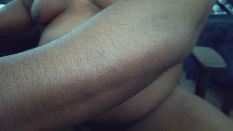 Snapshot of cam_trekkie chatting on 02/01/25, 01:09 Formerly known as Daburlyone online show from 02/01/25, 01:09