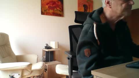 camcologne online show from 03/13/26, 08:54