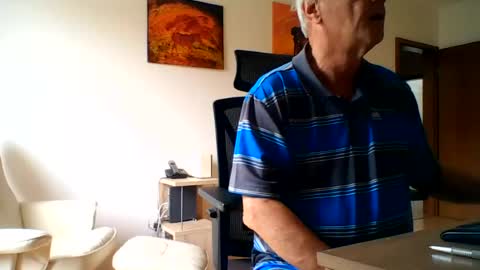 Snapshot of camcologne chatting on 07/20/26, 10:39 camcologne online show from 07/20/26, 10:39