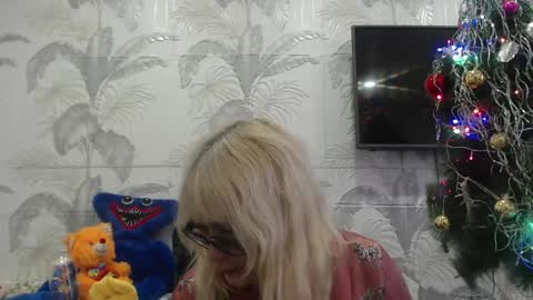 CamDiva1 online show from 01/22/25, 10:50