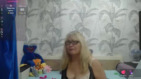 CamDiva1 online show from 01/14/26, 02:39