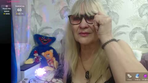 CamDiva1 online show from 02/05/26, 02:33
