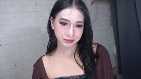 camela_star online show from 12/31/24, 10:48