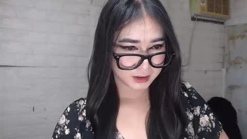 camela_star online show from 09/18/25, 07:05