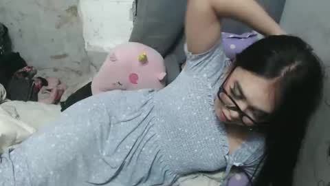 camela_star online show from 10/07/25, 12:41