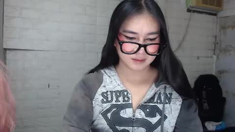 camela_star online show from 10/28/25, 06:21