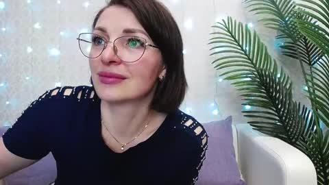 camelia_lillie online show from 05/16/26, 12:07