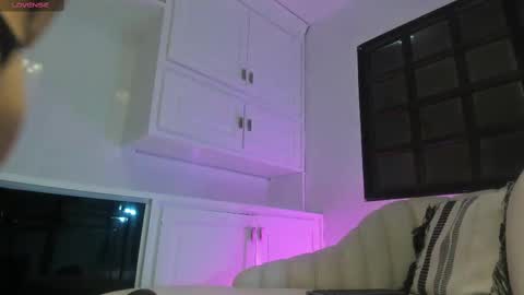 Snapshot of cameron_cutee chatting on 09/10/25, 11:32 Cameron Cutee online show from 09/10/25, 11:32