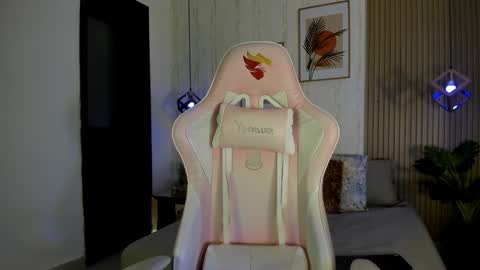 Cameron  online show from 11/16/25, 07:52