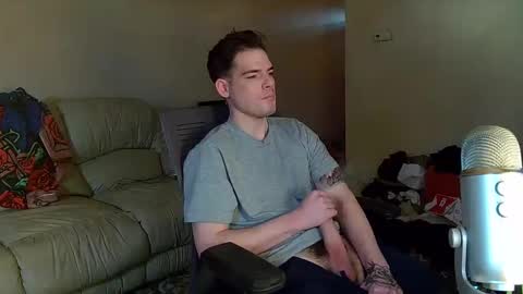 Snapshot of camerondt chatting on 01/06/25, 09:54 camerondt online show from 01/06/25, 09:54