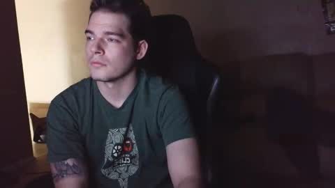 Snapshot of camerondt chatting on 12/03/25, 06:21 camerondt online show from 12/03/25, 06:21