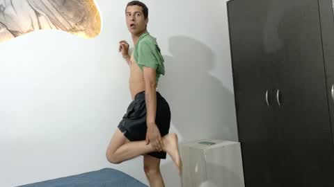 Snapshot of cameronsilverman chatting on 05/26/26, 08:49 cameronsilverman online show from 05/26/26, 08:49