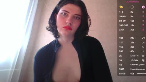 Snapshot of camgirl_xx chatting on 03/13/26, 10:44 Marta online show from 03/13/26, 10:44