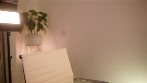 Snapshot of camidoll_10 chatting on 11/13/25, 12:31 camila online show from 11/13/25, 12:31