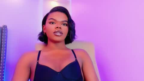 camiestrada online show from 09/16/25, 12:06