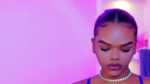 camiestrada online show from 11/20/25, 12:05