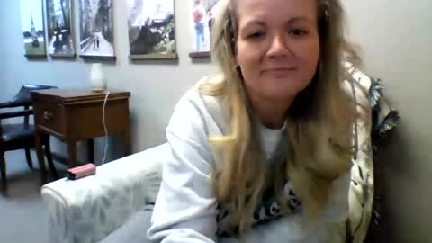 Snapshot of camijanesmith chatting on 01/10/25, 05:13 CamiJane online show from 01/10/25, 05:13